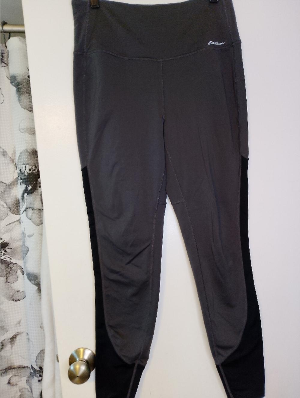 Eddie Bauer Lined Colorblock Leggings